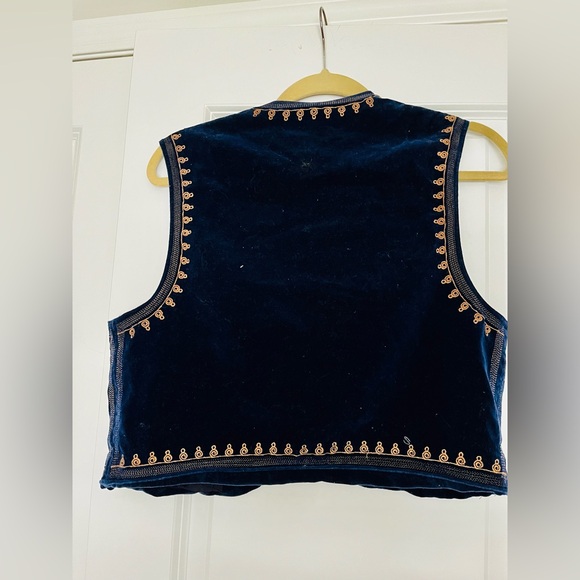 SOLD Vintage velvet boho vest - Picture 2 of 3